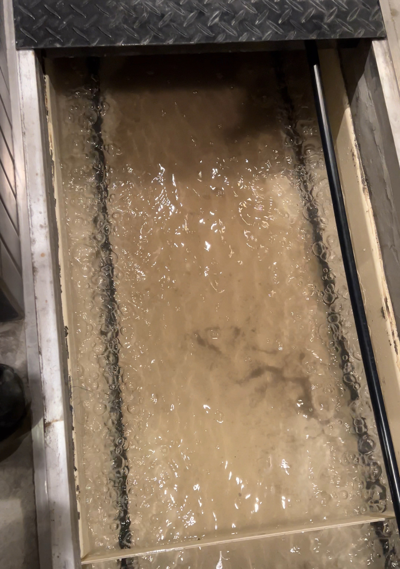 日野市の飲食店に導入。